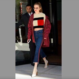 MOTHER The Insider Crop Step Fray High Rise Jeans in Speed Racer Size 25